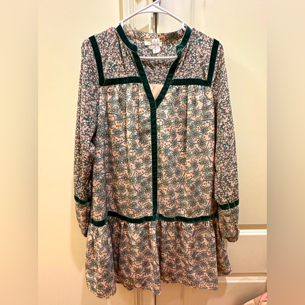 😍 size SMALL long sleeve ENTRO dress! Worn 2-3 times.